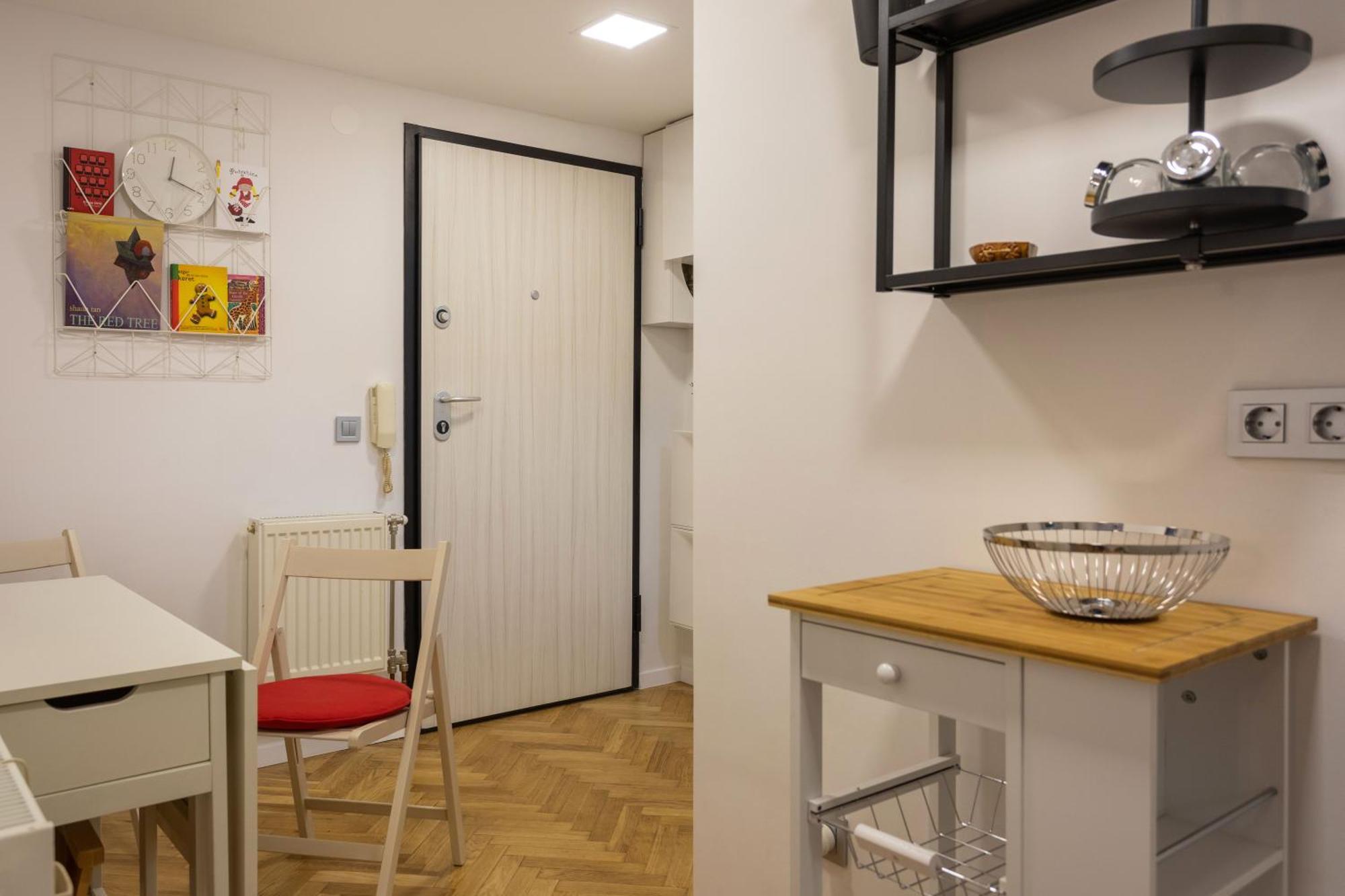Modern Studio Near British Square Zagreb Exterior photo